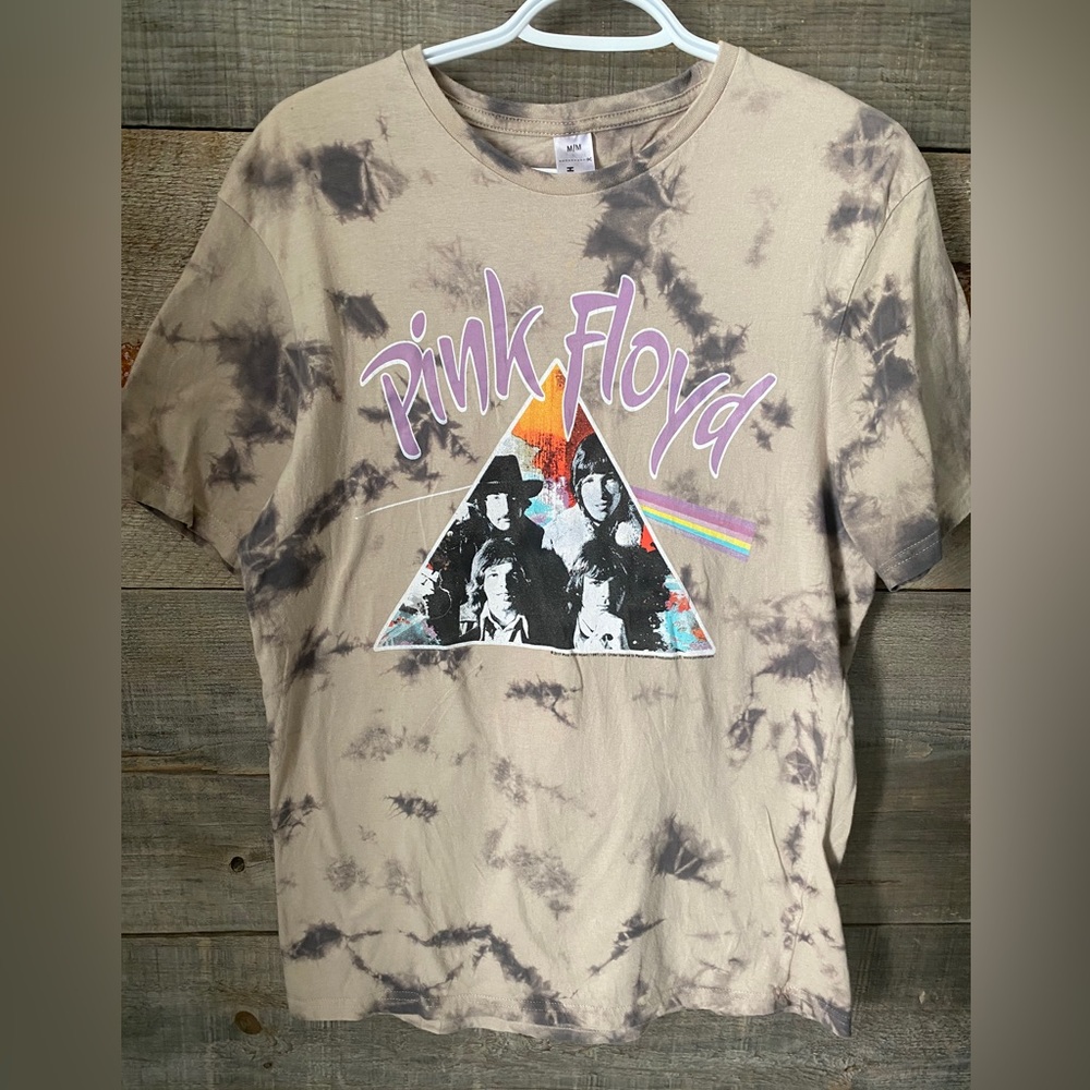 Pink Floyd graphic t shirt